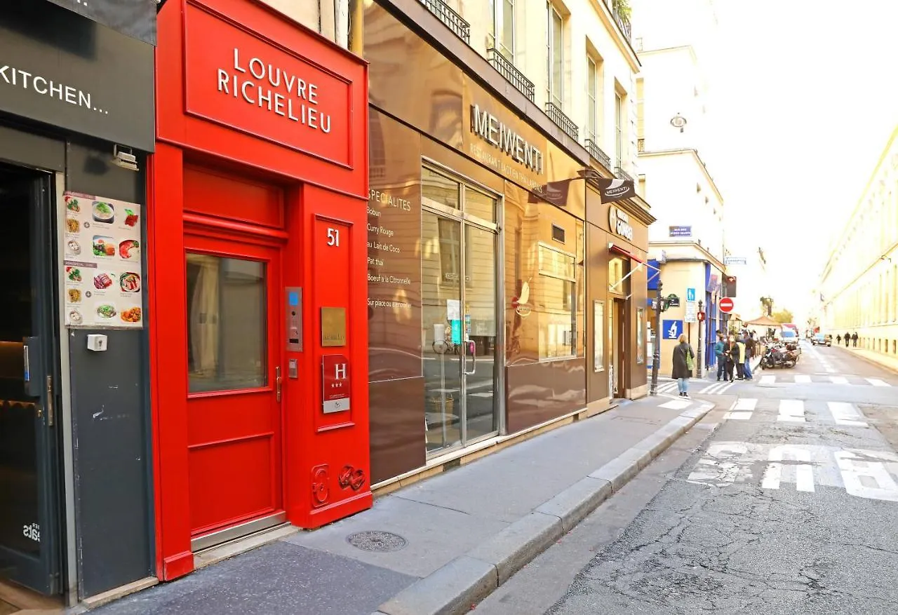 ***  Hotel Louvre Richelieu Paříž Francie