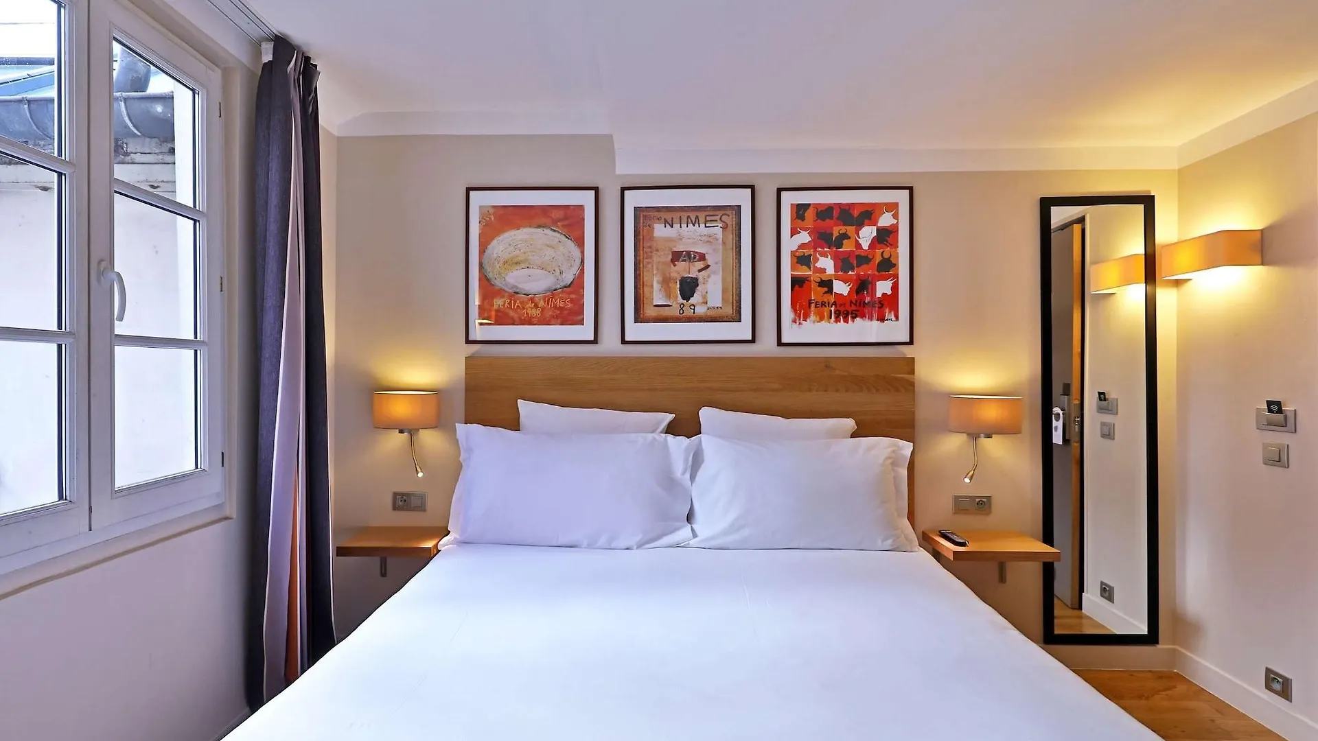 *** Hotel Hôtel Louvre Richelieu Paris France
