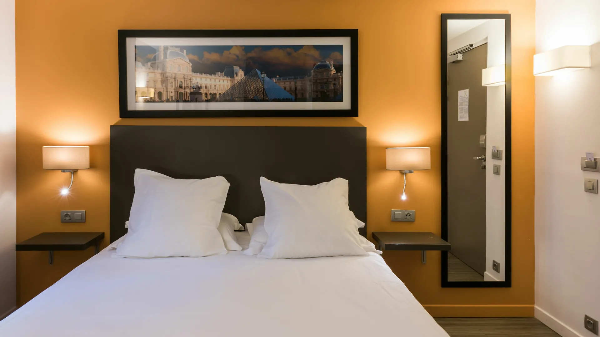 Hotel Louvre Richelieu Paryż